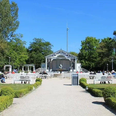 Kleines Haus Am Apartamento Boltenhagen (Ostseebad)